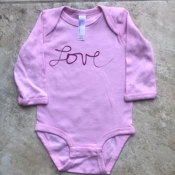 Rabbit Skins Other - NWOT RabbitSkins lt pink LS LOVE onesie custom 12M